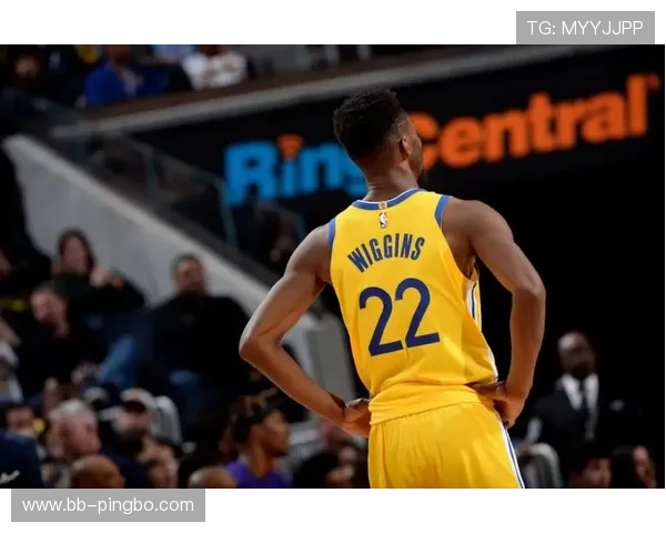 多米尼克·威尔金斯背身单打效率提升显著 拉开对手防线创造空间