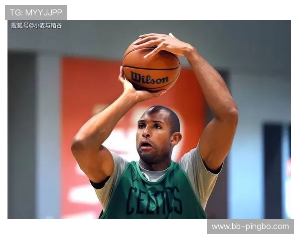 艾尔·霍福德挡拆助攻效率提升显著拉开球队内线空间